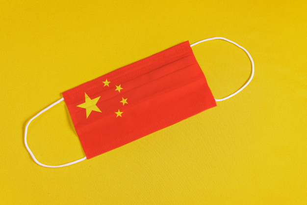 surgical-mask-yellow-background-with-flag-china